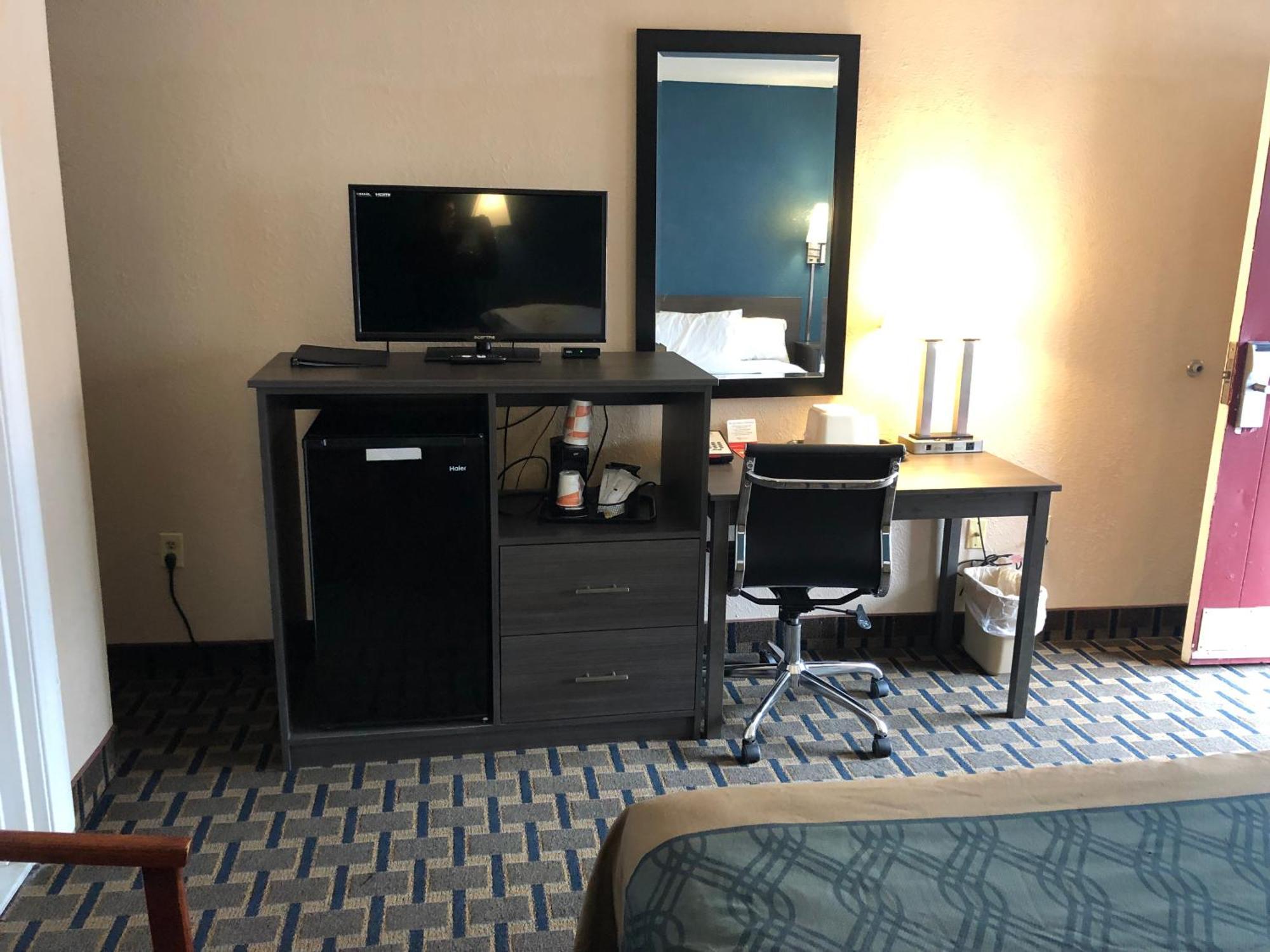Econo Lodge Cranston - Providence Extérieur photo